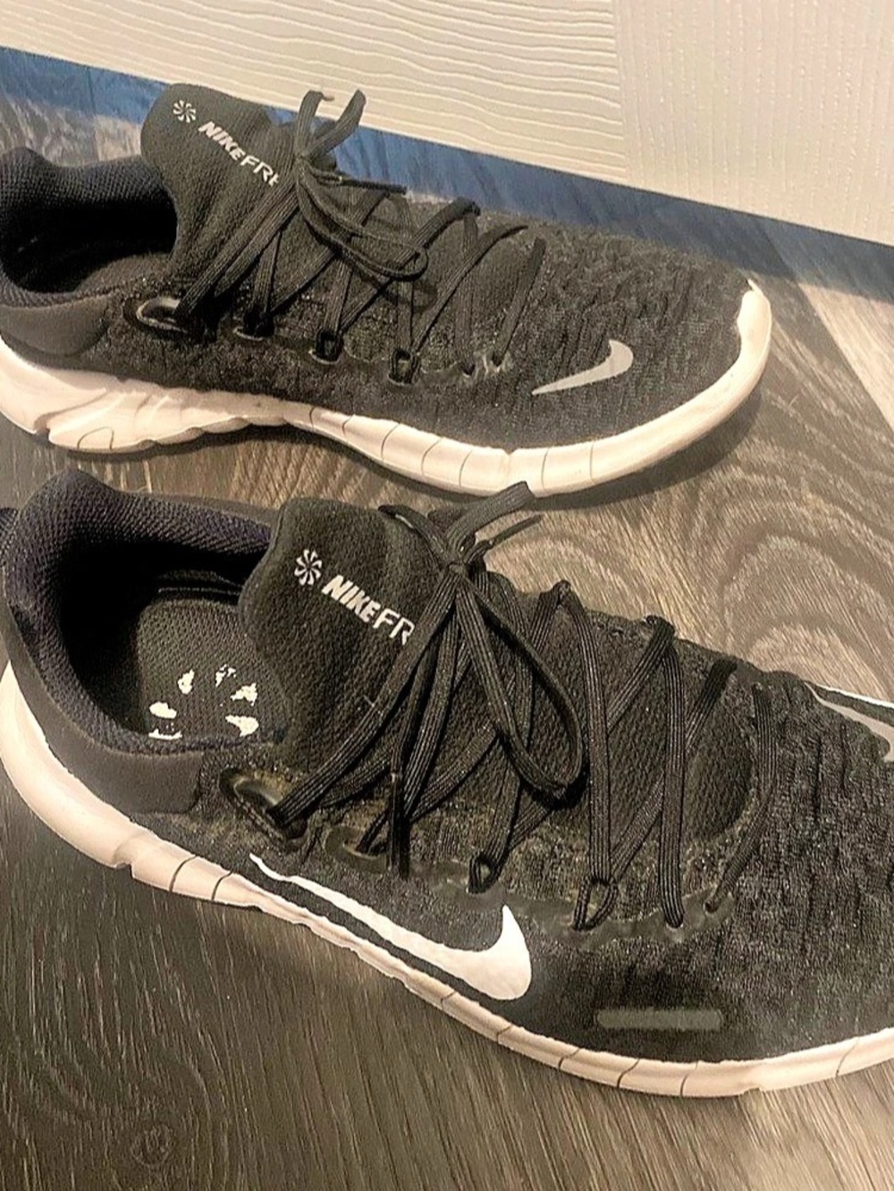 Nike Free Run 5.0 Next Nature Athletic Shoes Black & White US W8